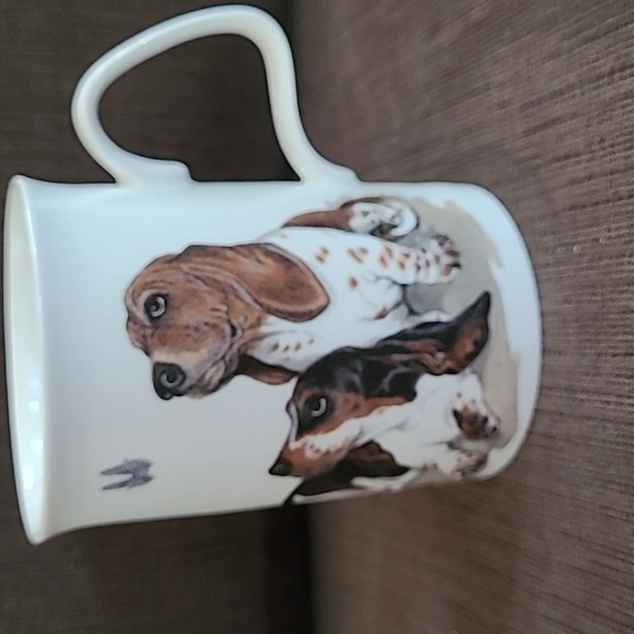 Roy Kirkham Dog Lovers Bassett Hound bone china mug, 1990s vintage cup - Picture 1 of 5